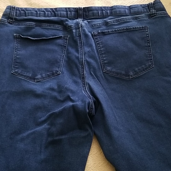 Jeans - Picture 4 of 4